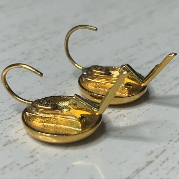 SOLD Chanel RARE Gold Stud Earrings - Picture 7 of 7